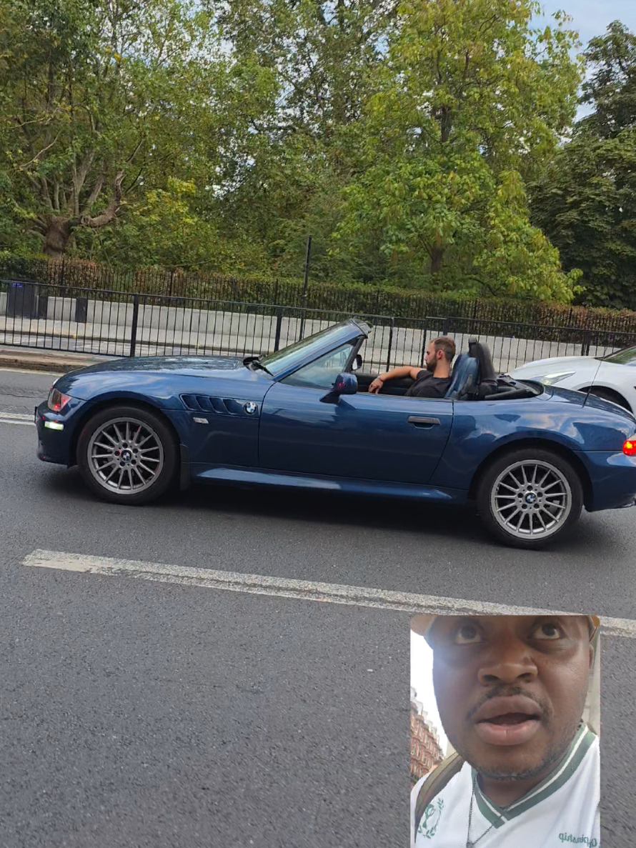They don't make them like this anymore 😔  . . Big up my broda @bboybaines  🙌🏾🙌🏾🙌🏾❤️ . . #bmwz3 #bmw #z3 #ridewifme 
