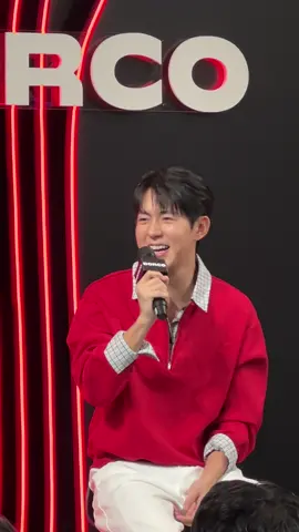 เมื่อให้น้องแดนเลือกว่าอยากเปลี่ยนตัวเองเป็นลุคไหน…น้องแดนเลยเลือกที่จะเป็นพ่อหนุ่มแบดบอยให้ชาวใจฟูทุกคน❤️🤏🏻 #น้องแดน เข้าร่วมงาน DORCO SMOOTH SHAVE, SMART LOOK Experience ❤️‍🔥 ที่ Atrium 2 ชั้น G, Siam Center #SiamCenter #DORCOThailand #SmoothShaveSmartLook #DannxDORCO