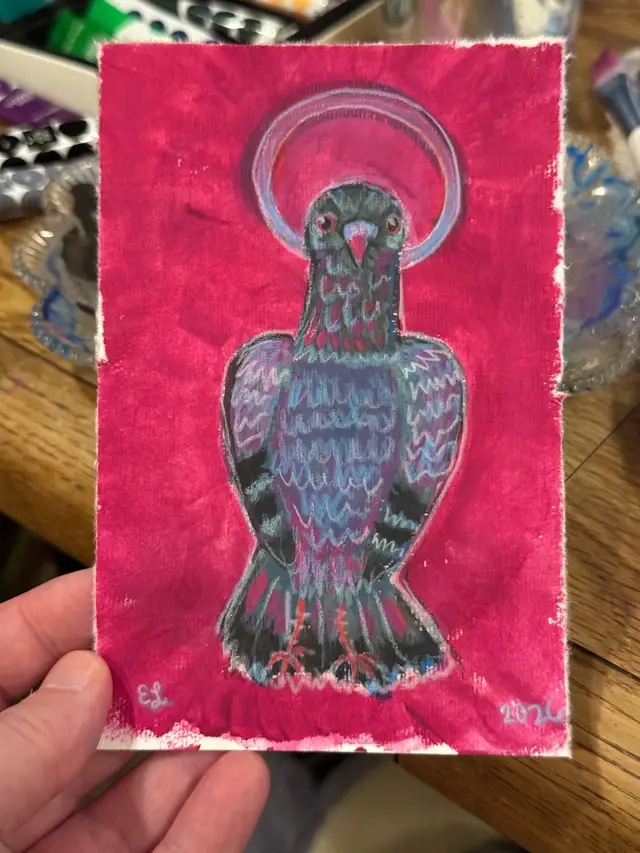 Pigeons invite you to slow down and have a stroll and chat it up with some coo friends. You might just find some healing with these sweet and spicy critters 💕🪽🥰✨ I certainly have ! #emilylcreative #pigeon #gouache #mixedmedia #healing
