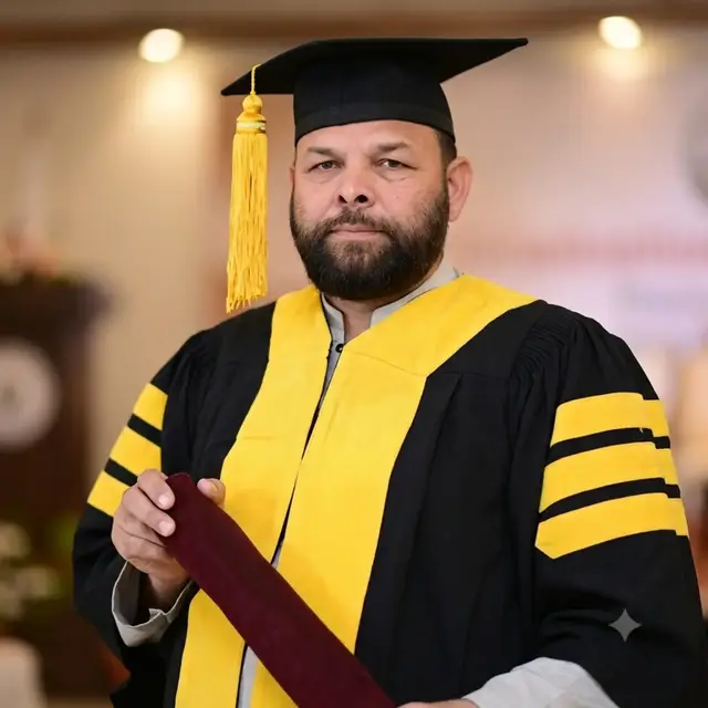 آفسوناک خبر  ضلع کوہاٹ بم دھماکہ میں چلڈرن سپشلسٹ ڈاکٹر اسرائیل خان اورکزئی فیروز خیل  وہ بھی شہید ہو گیا ہے  اللہ تعالیٰ ان کو جنت الفردوس میں اعلی مقام عطا فرمائے آمین ثم 😢