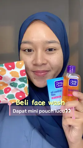 Jangan skipp, sini aku infoin pouch gratiss cuma beli cleanser aja. Ini tu andalan aku dari @Kenvue Official Store, yang ga cuma membersihkan tapi juga bantu lawan bakteri penyebab jerawat hingga 99,9% loh😍😍 Mumpung lagi promo bundle cuss cobain sekarang #cleanandclear #cleanclearconfident #cleancleargenc #kulitglowing #kulitberjerawat 