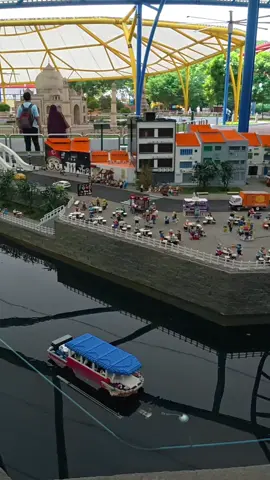 LEGO miniworld ..