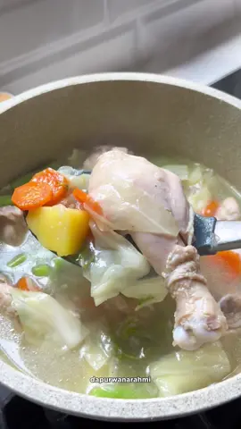 Resep sop ayam simpel dan enak #sopayam #menusederhana #menurumahan #resepsimple #dapurwanarahmi 