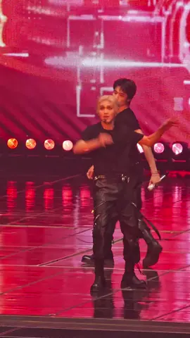 Ay-Yo + Jidatan + blonde 😭😭 260918 THE REDLINE #해찬 #haechan #nct127 #nct 