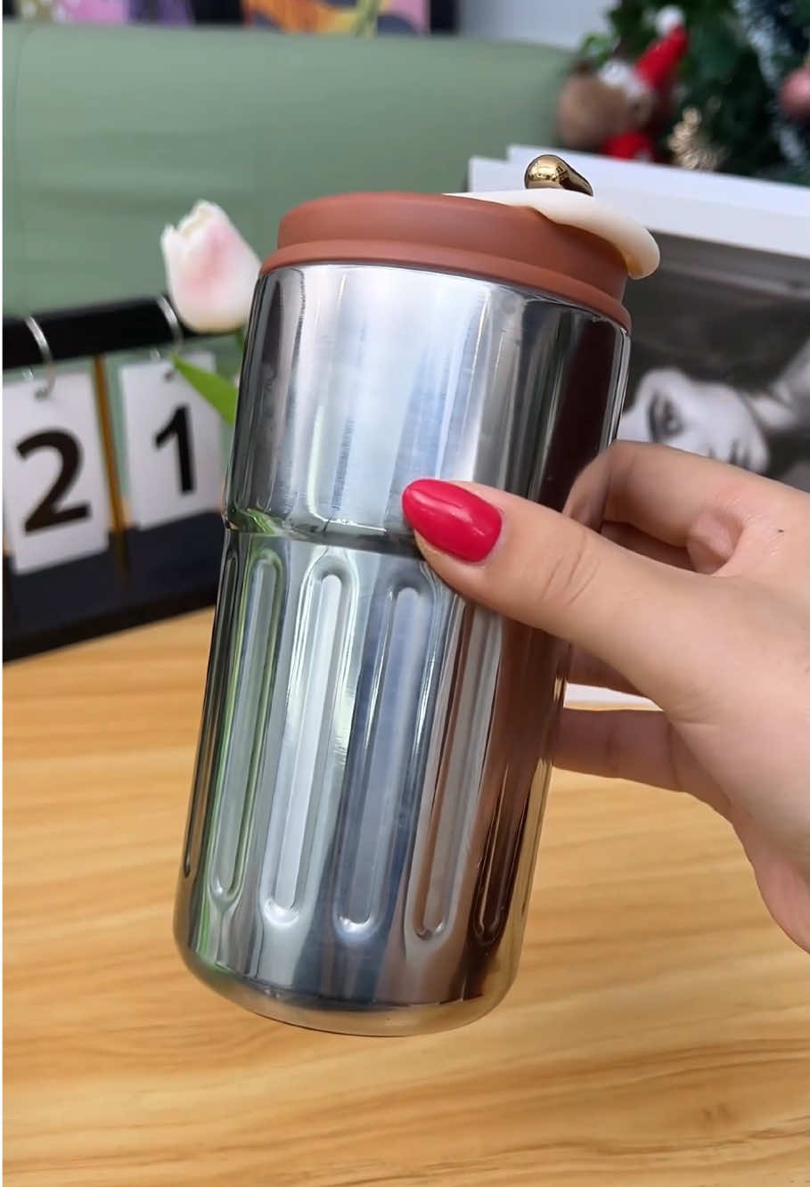 Amust-haveforcoffeeloversonthego #CoffeeLovers #TravelEssentials #CoffeeOnTheGo #TumblerLove #StanleyCupAlternativ
