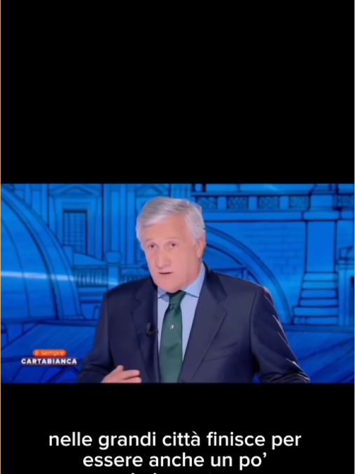 #tajani #polizialocale #inboscata #esemprecartabianca #berlinguer 