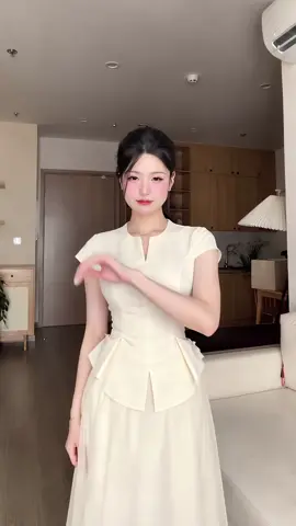 sét áo cổ V chân váy lưới siêu xinh #setvayxinh #thoitrangnu #xuhuong 