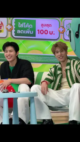 #pondphuwin #ppnaravit #phuwintang #permpoon #GrabFoodถูกกว่าชัวร์xPPW 