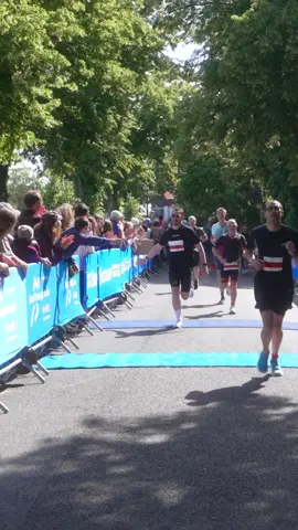 When the finish line appears and your legs suddenly remember they’ve got one last gear… 🏃‍♂️💨 A brilliant sprint finish, high-fives all round and a triumphant “YEAH!” to celebrate completing the Royal Windsor Triathlon 🙌 Where that final burst of energy came from, we’ll never know - but what a way to finish! 😂👏
