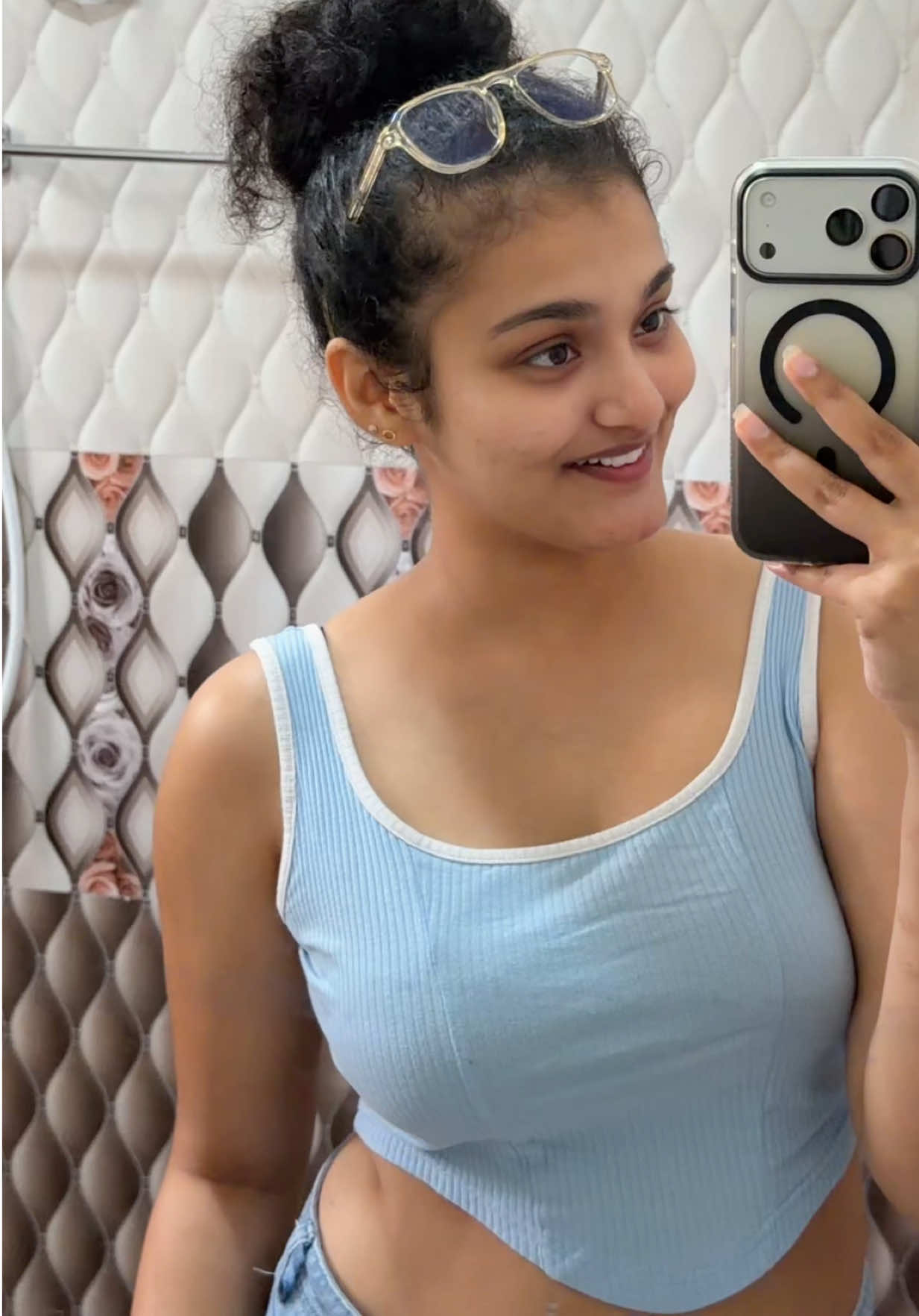සිහින දෙව්දුවේ 🤭 . #sithmi_devindi #fyppppppppppppppppppppppp #viralvideo #srilankan_tik_tok🇱🇰 #foryou 