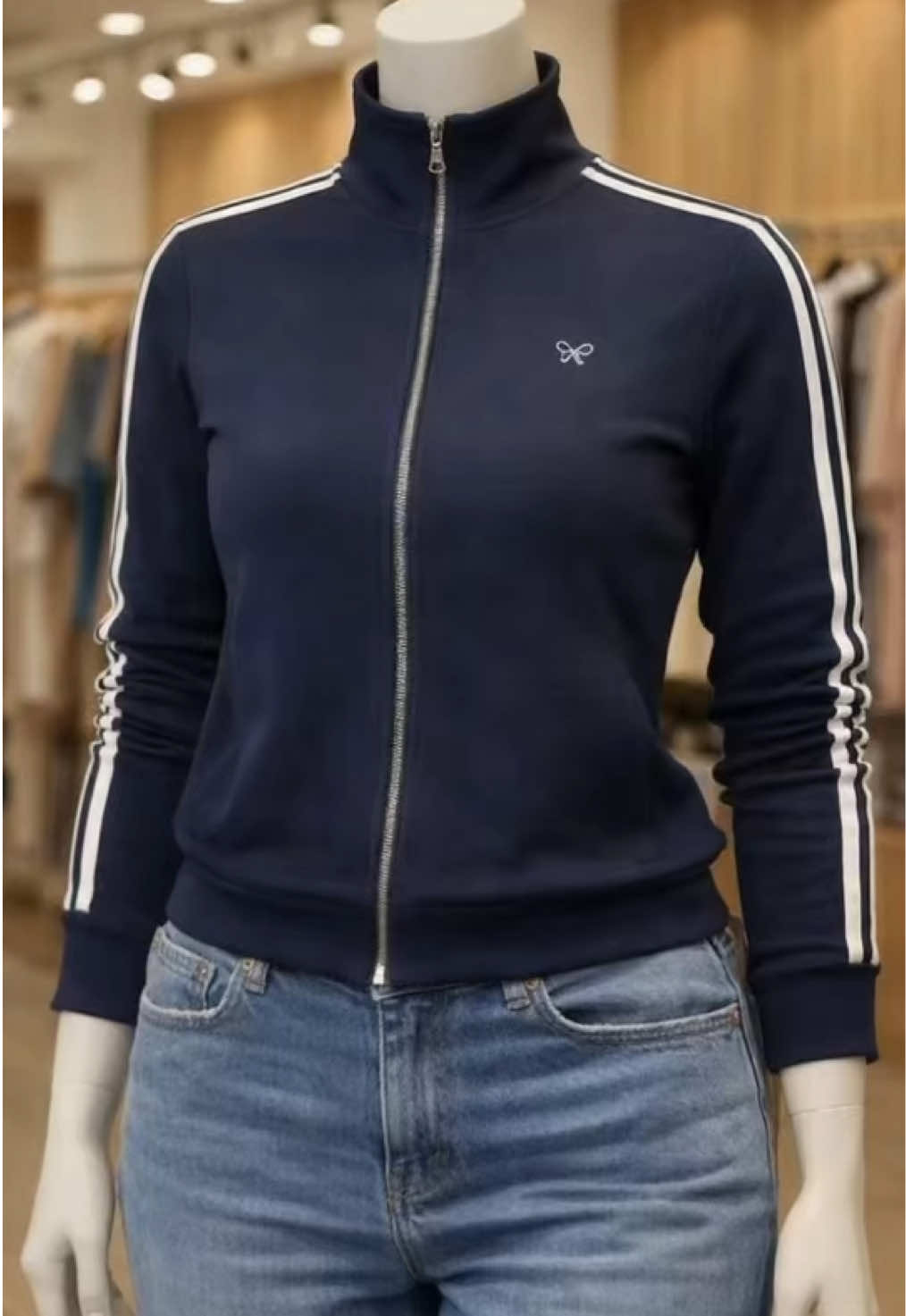 #OOTD #promoguncang1010 #outfit #jaket 