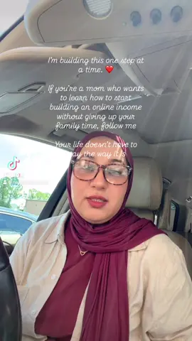 Easy to folllow , beginner friendly course to teach you over 24 ways to make money online . Comment and DM me for more info #digitalmarkertingforbeginners #ugc #uae #اكسبلور #momshelpingmoms 