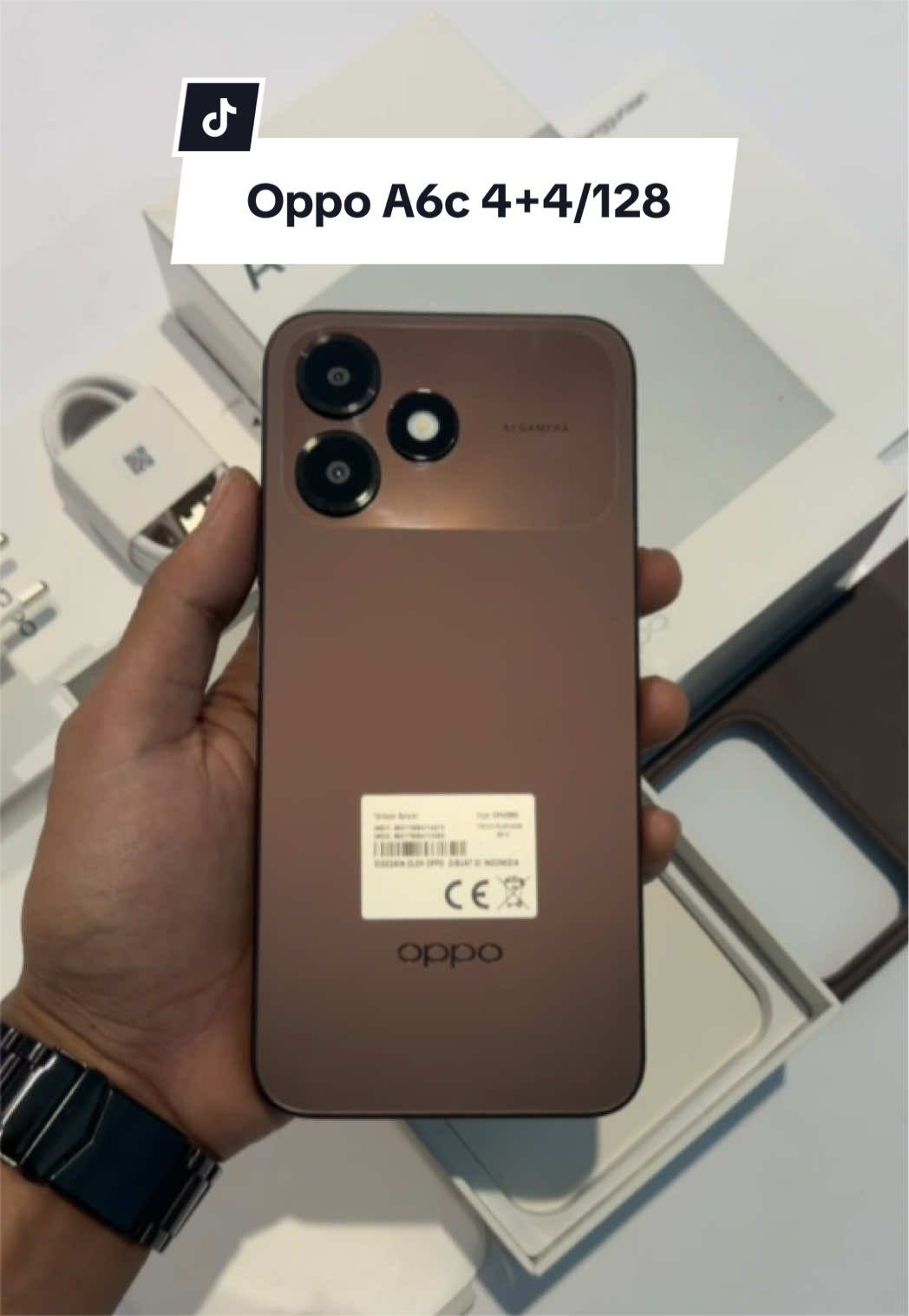 Oppo A6c Ram 4 GB/128GB  Kondisi : second good condition Kelengkapan ori bawaan  Unit garansi resmi Oppo  Pemakaian 10 hari saja  Info lebih lengkap cek di IG @rphone_cell “BAGI YANG MAU JUAL SAJA JUGA BISA LANGSUNG KONTAK NO YANG TERTERA DI PROFIL #rphone #oppoa6c #opposecond #hpsecondmalang #jualbelihpbekasmalang