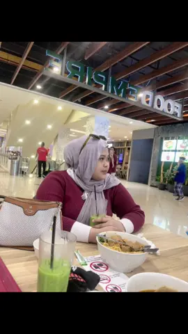 sebelum kejadian cawan nya sampek aku bawa balik rumah🤣🤣 aw gak sengaja hahahah #fypp #madurapride #fypp @phia olshop 