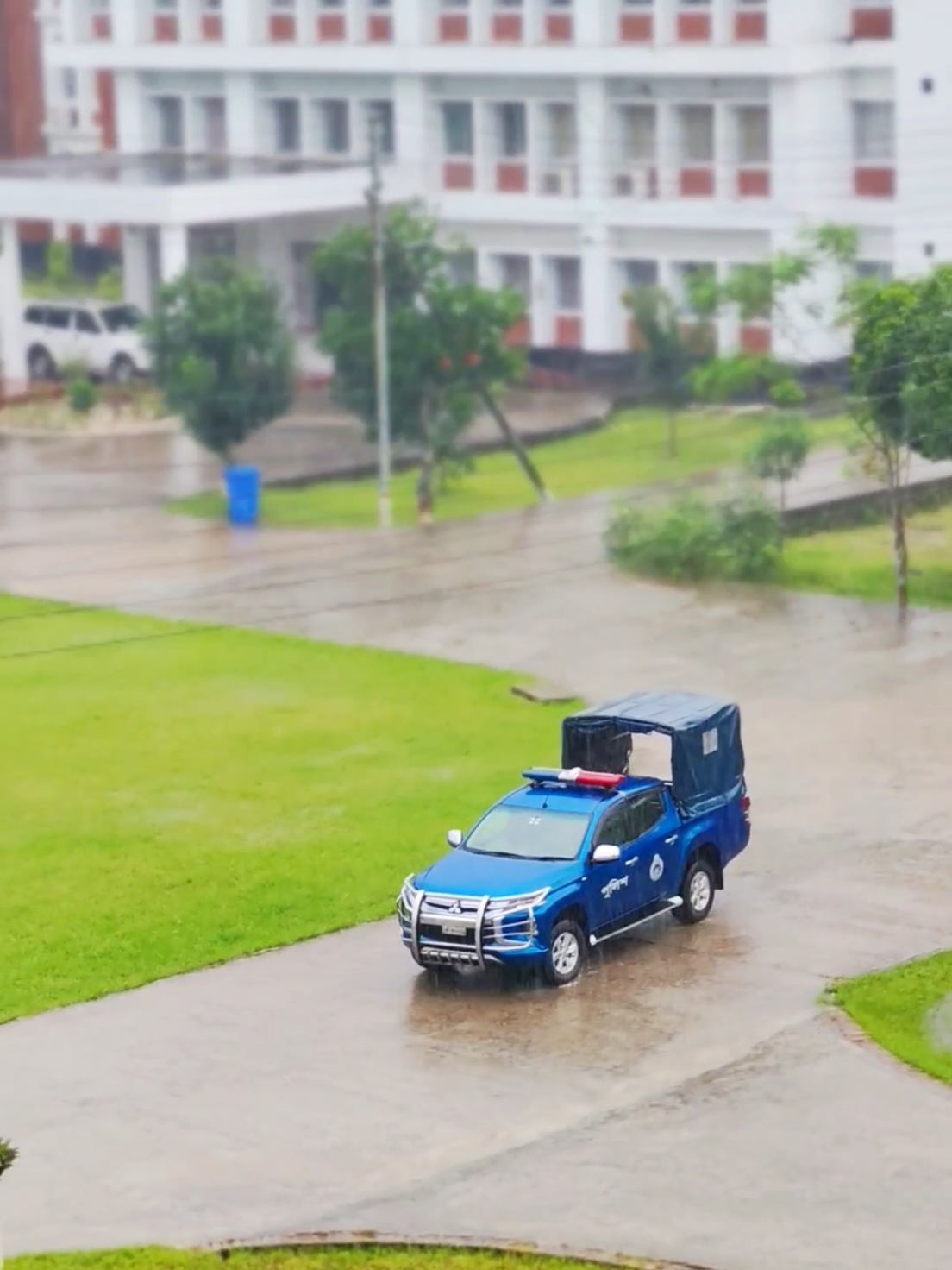মেঘলা দিন🌧️Our Unit,Our Home💒 #CapCut #zubair_mahmud_srabon #ZUBAIR #policeman #police 