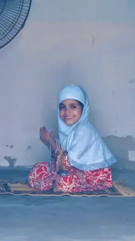 Alisa juma namaz parthy howe 🥰🥰#foryou #jaanriaz @꧁༒☬𝓡𝓲𝓪𝔃𝓳𝓪𝓷☬༒꧂ 