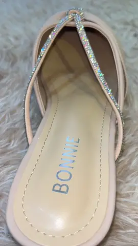 Bertutup separuhh #bonnie #fyp #fypppppppppppppp #heels #fyppoppppppppppppppppppppppp 