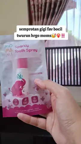 tinggal semprat semprot bisa menjaga kebersihan gigi anak loh moms #momami #momamisparklytoothspray  #pembersihlidahbayi 