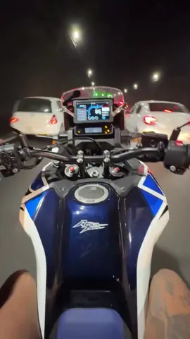 África canta lindo  #africatwin #fypシ #fyyyyyyyyyyyyyyyy #244 #moto 