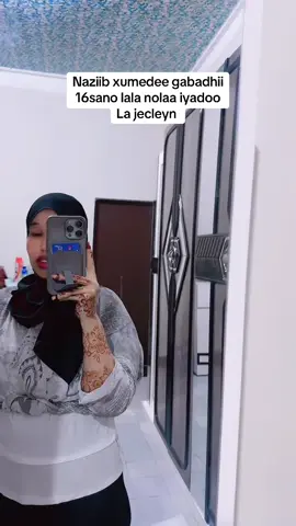 Nayada hablo naftiina waqti galiya sidaan xal ma ahee😂😂
