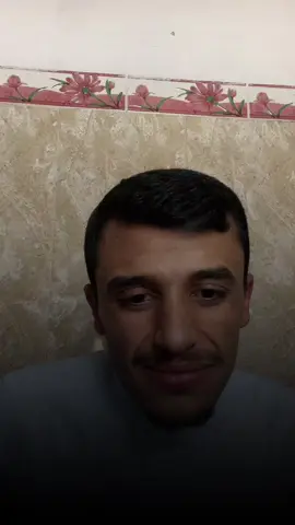 شلون بوجهو عل جنه 🥀✨#عماد_محمد_لطيف #شعراء_وذواقين_الشعر_الشعبي🎸 #شعراء_وذواقين_الشعر_الشعبي #tiktok #الشعب_الصيني_ماله_حل😂😂 @عماد محمد لطيف 