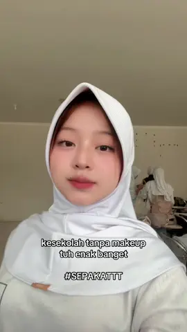 gara gara SERUM GLOW BOMB makin pede bareface soalnya cepet cerahin dan ilangin bekas jerawat😍