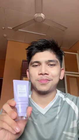 ☀️ Tak kira panas, mendung atau hujan — kulit tetap perlukan perlindungan. Jangan tunggu kulit terbakar baru nak pakai sunscreen. Jadikan sunscreen sebagai rutin harian, ke mana sahaja anda pergi. #skintific 