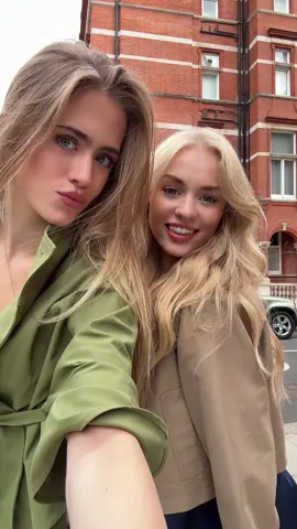 If gossip girl was filmed in London: #gossipgirl #itgirls #viral  @Blythe x 