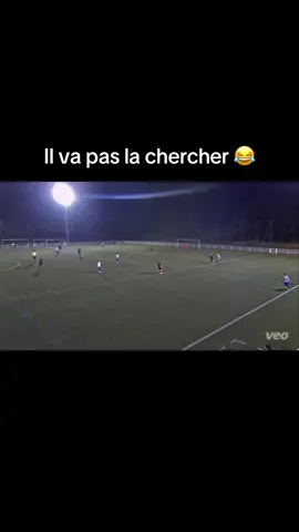 Il va pas la chercher 😂#😄 #fyp #football #footballtiktok 