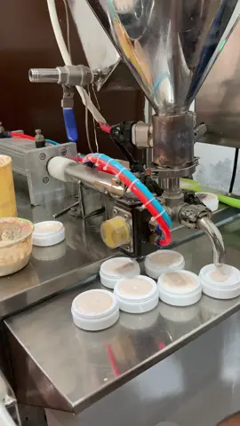 How to make Beauty Cream  #howtomakebeautycream#howtopackbeautycream#howtousebeautycream#beautycreammaking#caringcream