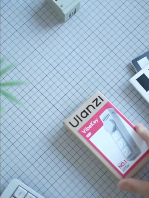 From rough ideas to captions, scripts, and edits—just say what’s next. With voice input, customizable keys, and a multifunction knob, the Ulanzi AU05 Vibe Key keeps your favorite AI actions within reach. #UlanziAU05 #ContentCreator #AICreator #CreativeWorkflow #DeskSetup