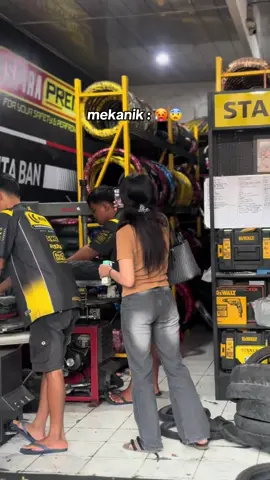 Mekanik : gembrobyos guys #kitabanmuntilan #banmuntilan #banmagelang 