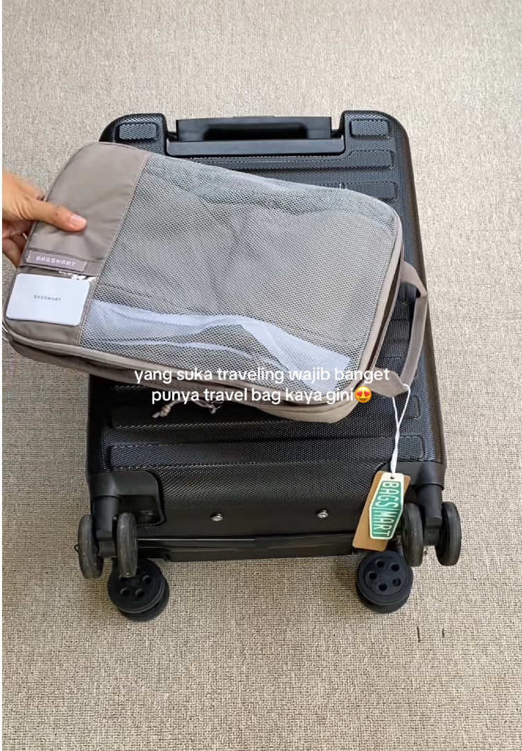 yang suka traveling wajib banget gak sih punya travel bag kaya gini, koper jadi lebih rapi dan tertata🥰 #travelbag #travelpouch 