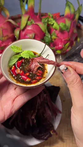 Thịt thơm ngon chấm chẩm chéo ăn là mê #ănvặt #mukbang #tiktokshop #thitlongacbep #dacsantaybac 