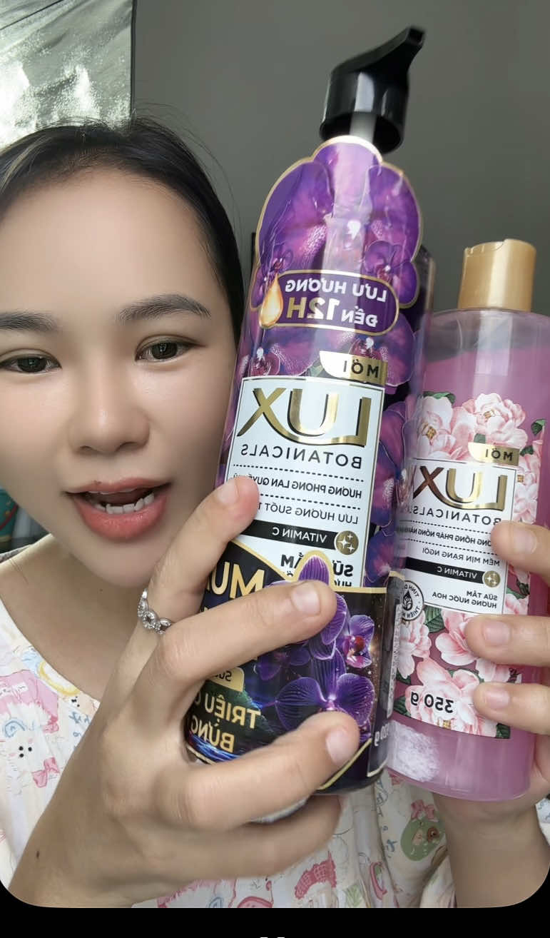 Sữa tắm gì mà thơm mùi sang xịn lun 