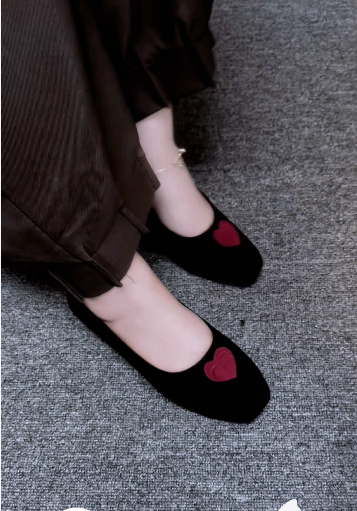 #sepatuwanita #flatshoes #flatshoescantikk #sepatucoquette #sandalwanita 