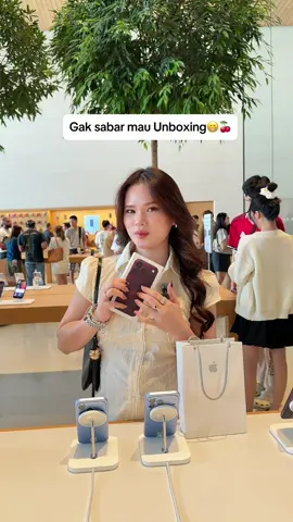 Nanti pas masuk indo jangan pada kaget ama harganya yah😂 nnti aku spill bill pas unboxing yah ☺️ #iphone #iphone18pro #iphone18promax 