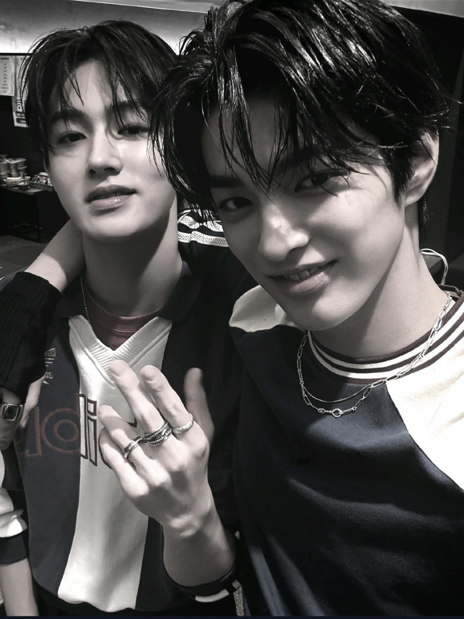 — aduh, sesekali jj :v #hyeonkeon #seankeon #eomahn #fyp #edit  preset disini yo:  @.danxasliii
