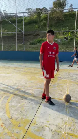 SABRINA E PAI DE FAMÍLIA v/s PITBULL BOLADÃO 