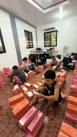 #fyp #shoes #sandal #fourteenapparelshop 