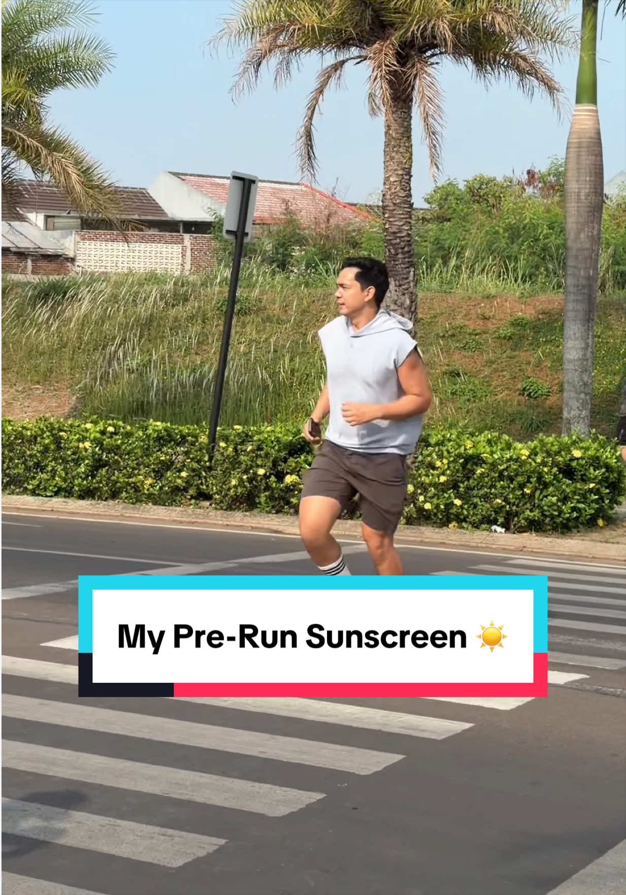 Just got back into running last month. The Indonesia Sun isn’t the most forgiving so you know we gotta slap on that pre run sunscreen 😂🙌 Highly recommend this one from @NUTRISHE Official Shop. It works wonders 👌 #EmbraceTheRealYou #Nutrishe