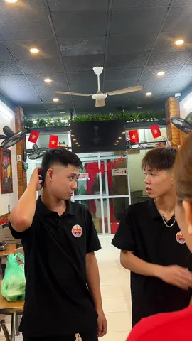 Đang đi mua cốc trà sữa lại có chuyện .. #xuhuong #ngachnuong #107trandangninh #ypf #viralvideo 
