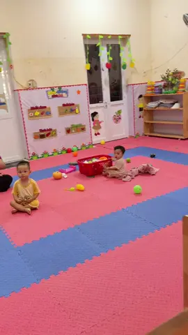 Tân sinh viên này hoàn thành tuần học rồi đây hứng combo khàn giọng, mất tiếng vì khóc quá nhiều, thương quá trời  #xuhuong #ngaydautiendihoc #mamnon #dentruong #embedangyeu 