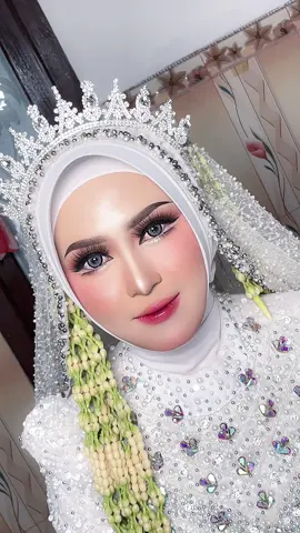 #creatorsearchinsights #trendingtrends #makeuppengantin #muasapudi #makeupbarbie 