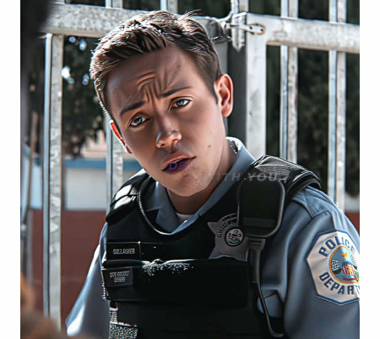 Carl is really loyal to people.#foryoupage #best #shameless #shamelessedit #carlgallagher 