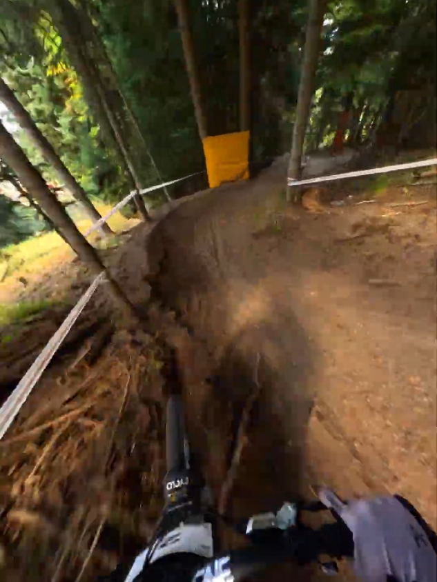 Steep and deep surfing the brown pow..😮‍💨 #mtb #downhill #gopro 