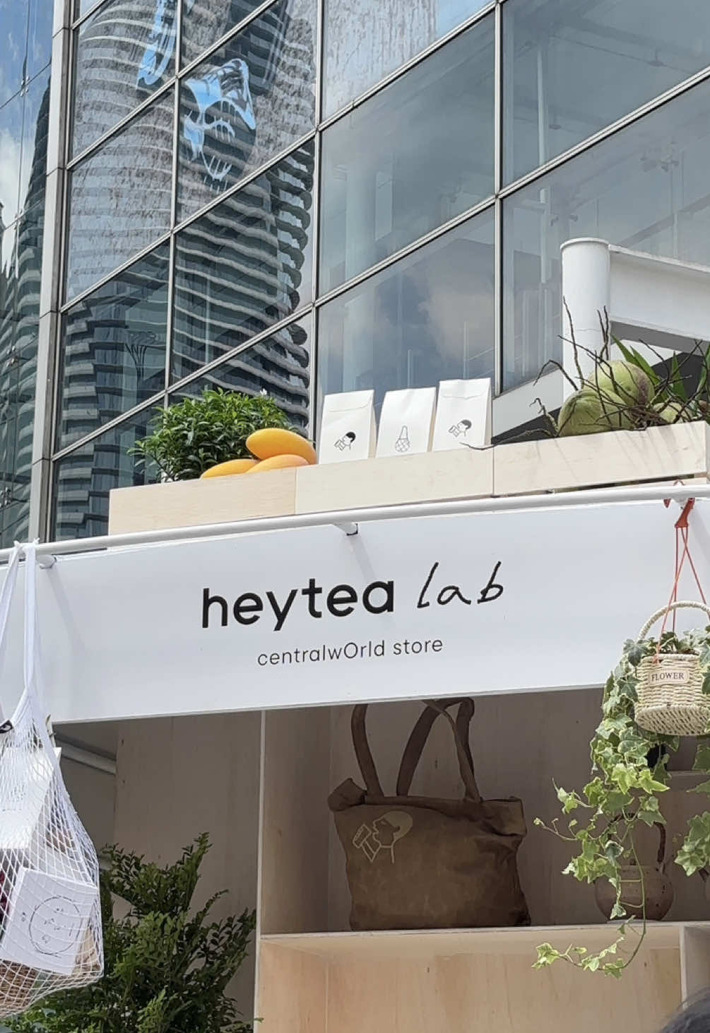 heytea is coming to CentralWorld! 📍Opening 25 September ! #heyteath #heytealab #centralworld #Bangkok #GrandOpening 