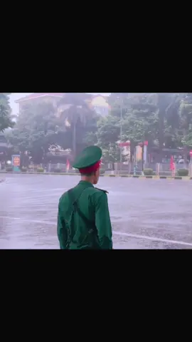 “Có anh hùng vừa tròn đôi mươi” #quandoinhandanvietnam #nghiavuquansu #bodoicuho #xuhuong #Cre: Ra Quân đổi tên