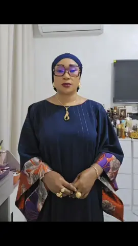 Bon Djouman à tous. venez porter le raffinement et la senteur qui va avec chez Maman Amy à la Casa des Senteurs et des Boubous Treichville Avenue 10 Rue 15 et 14 Barrée ❤️  #Mode #bienetre #style #parfum #millionviews 