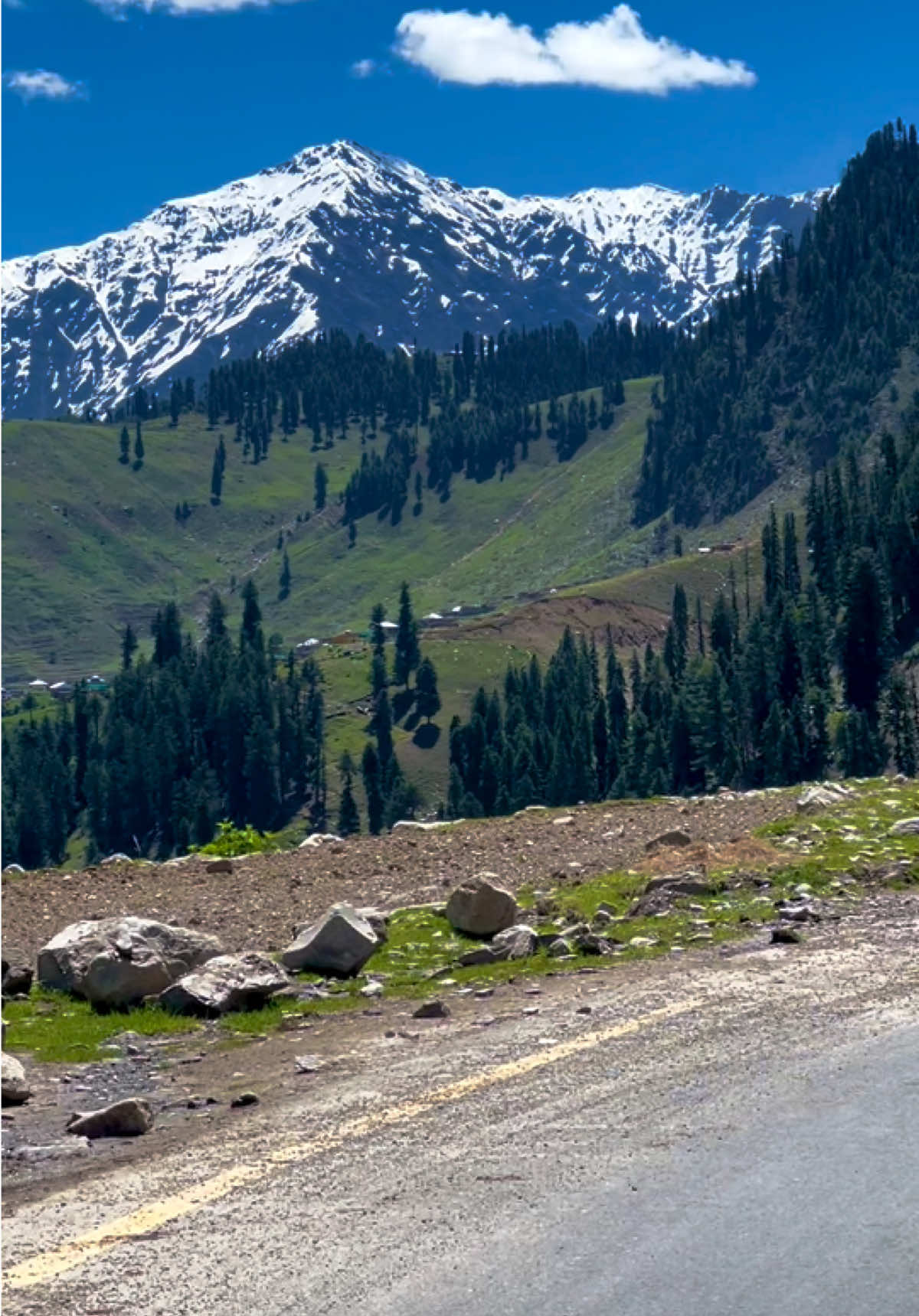 Amazing Road Trip ❤️‍🔥 #trending #foryou #mr_salih_7455 #mr_salih_traveler #hellotiktok 